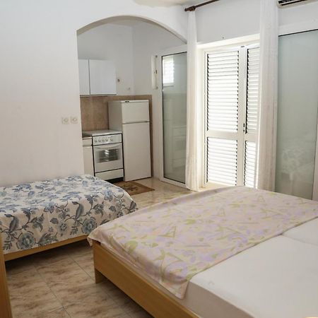 Apartments Butkovic Хвар Номер фото